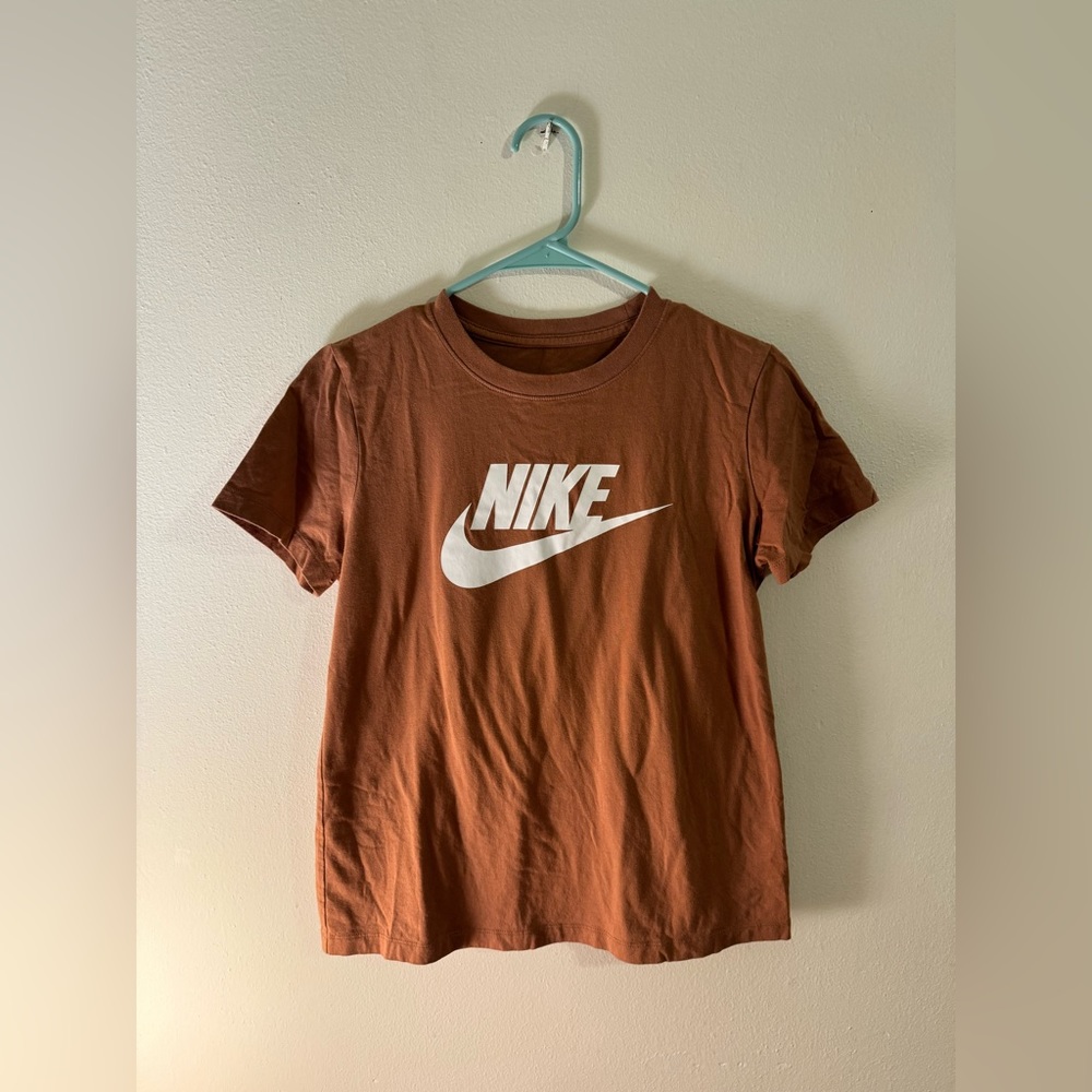 Nike tshirt